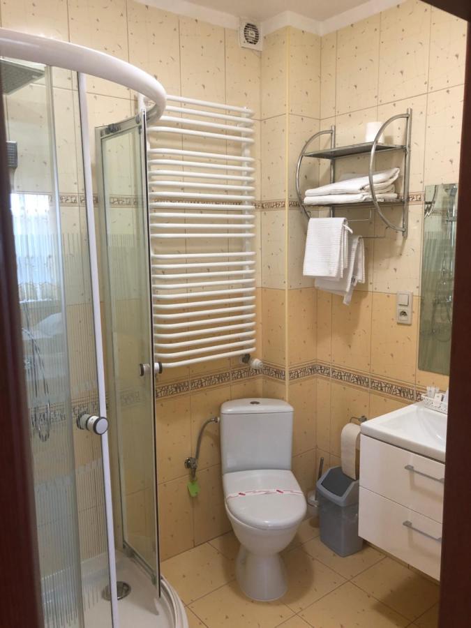 Hotel Arkadia Konskie ภายนอก รูปภาพ
