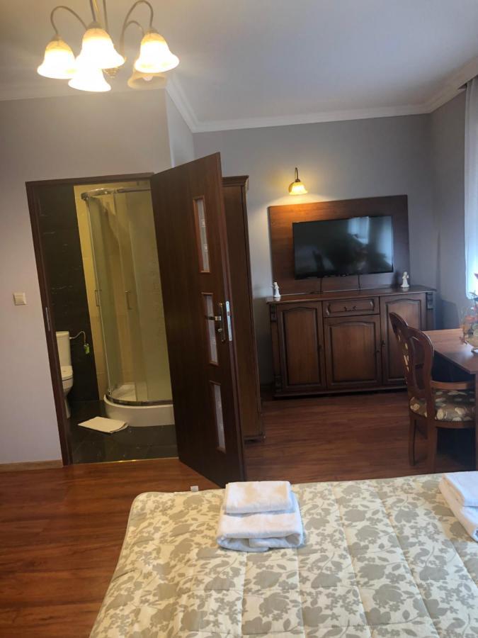 Hotel Arkadia Konskie ภายนอก รูปภาพ