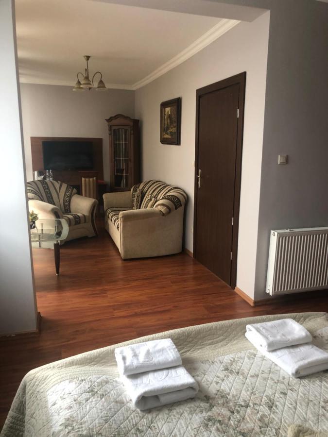 Hotel Arkadia Konskie ภายนอก รูปภาพ