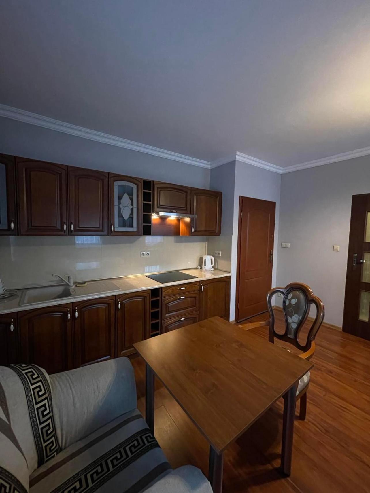 Hotel Arkadia Konskie ภายนอก รูปภาพ