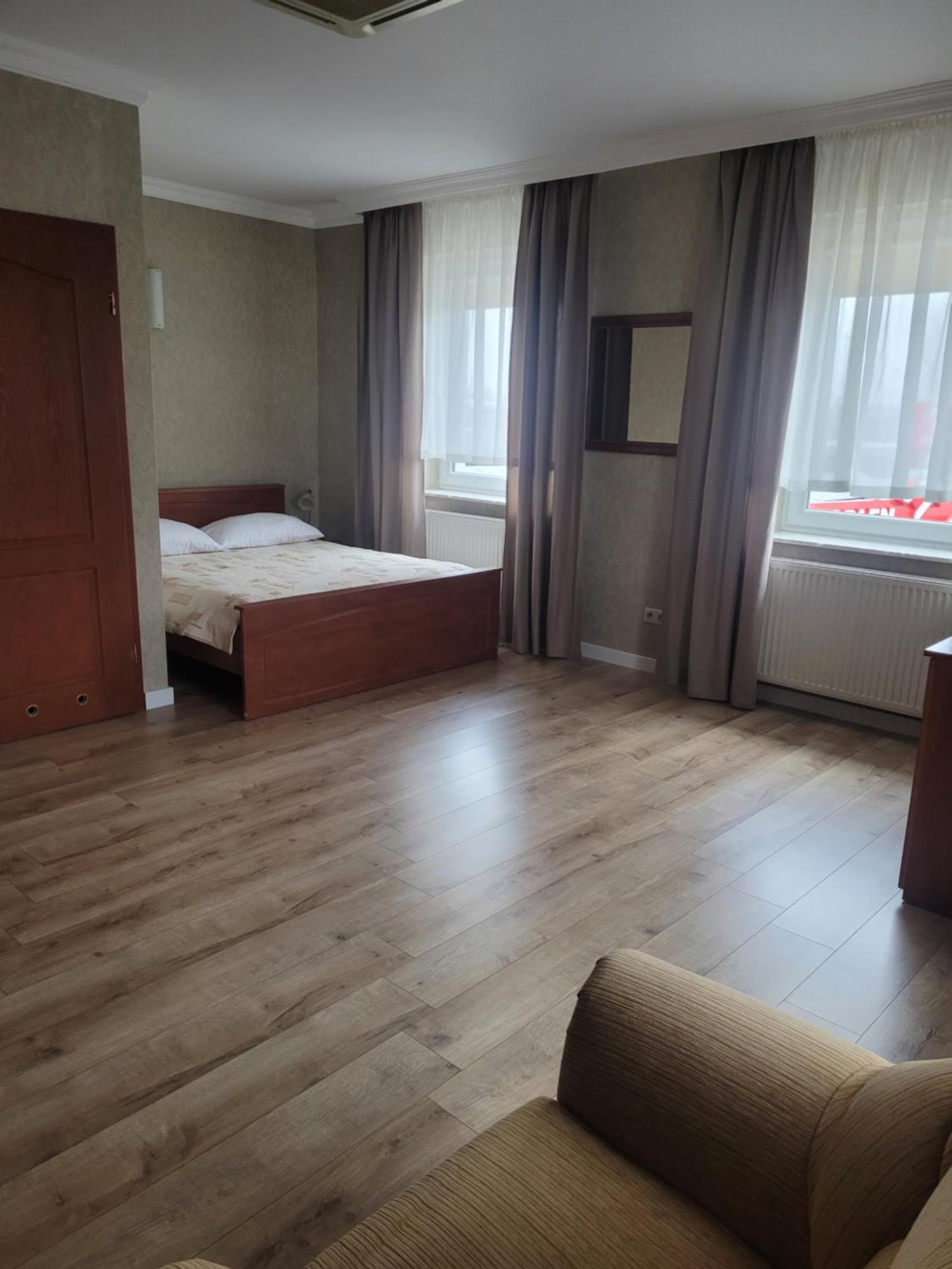 Hotel Arkadia Konskie ภายนอก รูปภาพ